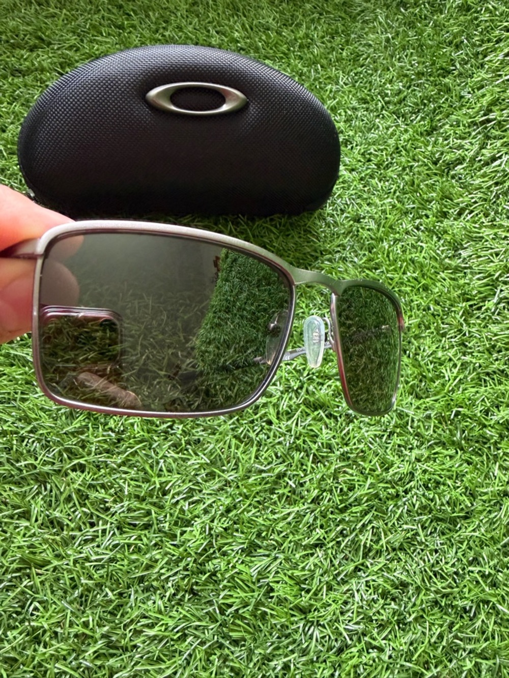 Oakley Metal Frame Sunglasses in Gunmetal with Prizm Smoke Lenses